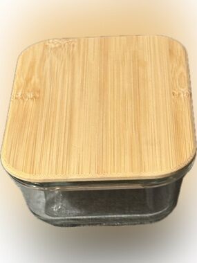 One Set of Two Glass Food Storage Containers with Bamboo Lids